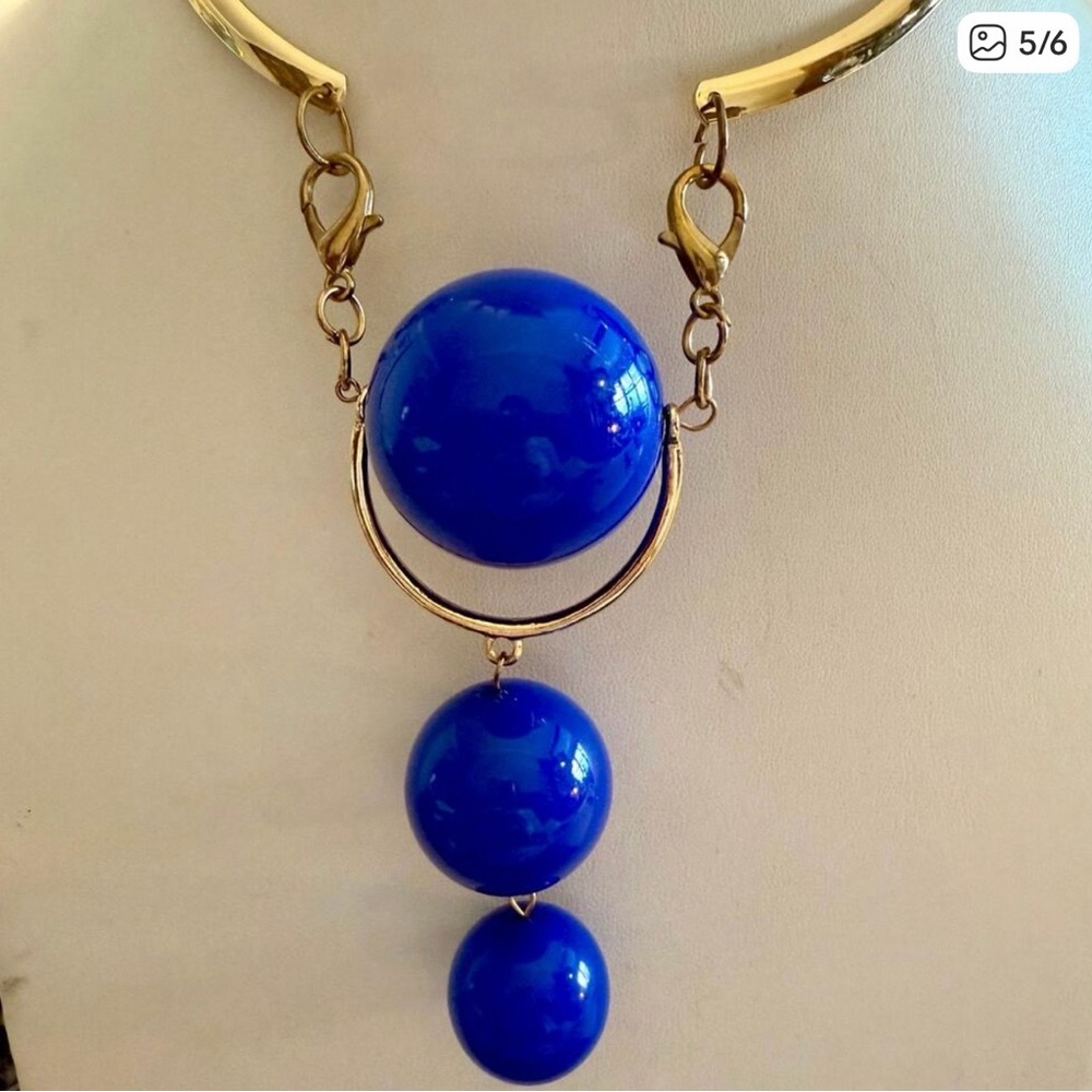 Gold-Tone Necklace with Bold Cobalt Blue Orb Pendant - Picture 4 of 5